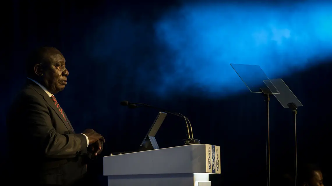 Prezydent RPA Cyril Ramaphosa podczas ceremonii ogłoszenia wyników wyborów, Pretoria, 4 listopada 2021 r. / FOT. Shiraaz Mohamed / AP/Associated Press/East News / 