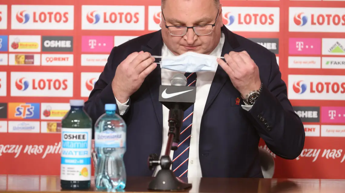 Czesław Michniewicz podczas pierwszej konferencji prasowej w roli selekcjonera, Stadion Narodowy, Warszawa, 31 stycznia 2022 r. / Fot. Andrzej Iwańczuk / Reporter / East News / 
