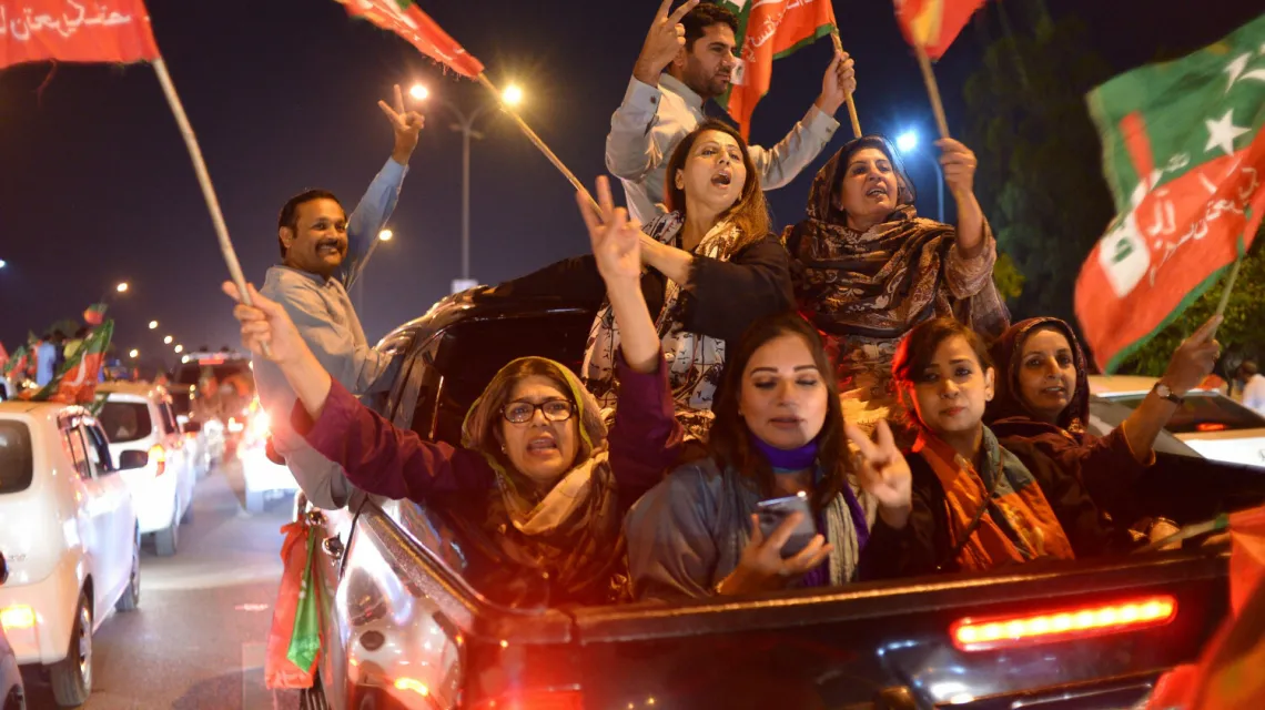 Demonstracja zwolenników Imrana Chana, odwołanego premiera. Islamabad, 10 kwietnia 2022 r. / fot. FAROOQ NAEEM/AFP/East News / 