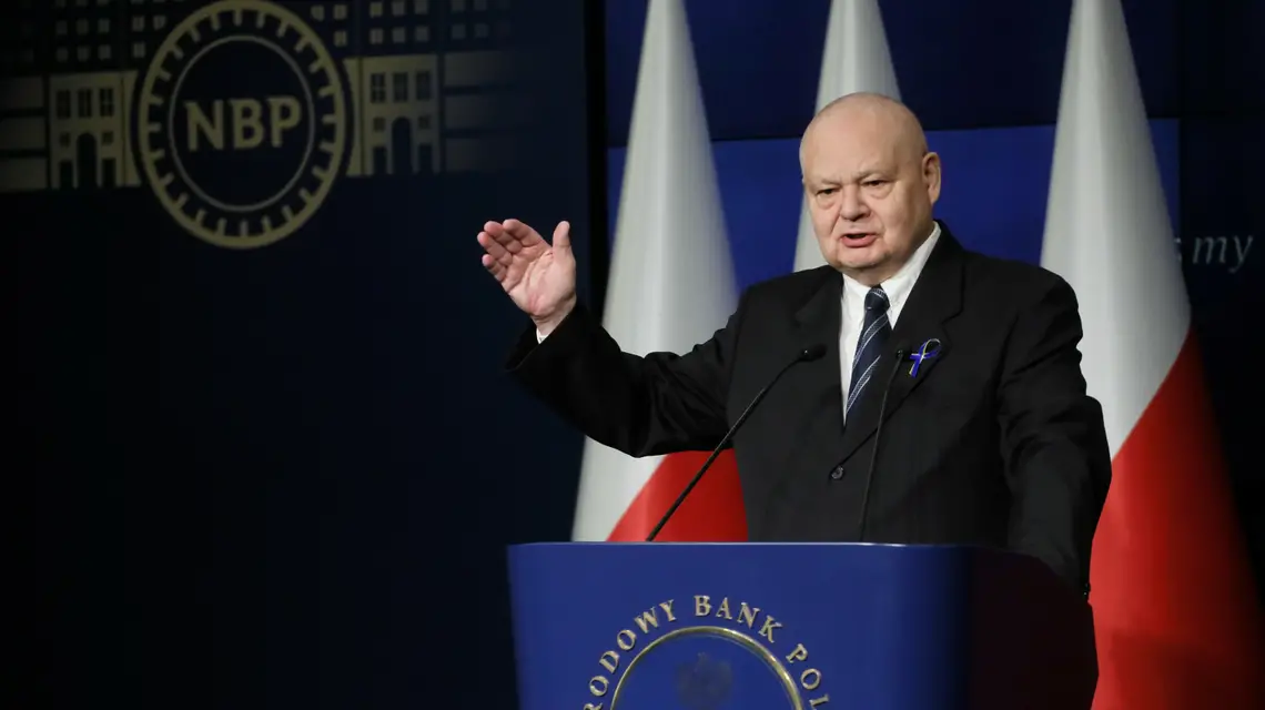 Konferencja prasowa prezesa NBP Adama Glapińskiego po poprzedniej podwyżce stóp procentowych. Warszawa, 9 marca 2022 r. / FOT. Wojciech Olkusnik/East News / 