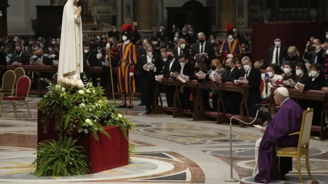 Papież poświęca Ukrainę i Rosję sercu Maryi, 25 marca 2022 r. Fot. AP/Associated Press/East News / 