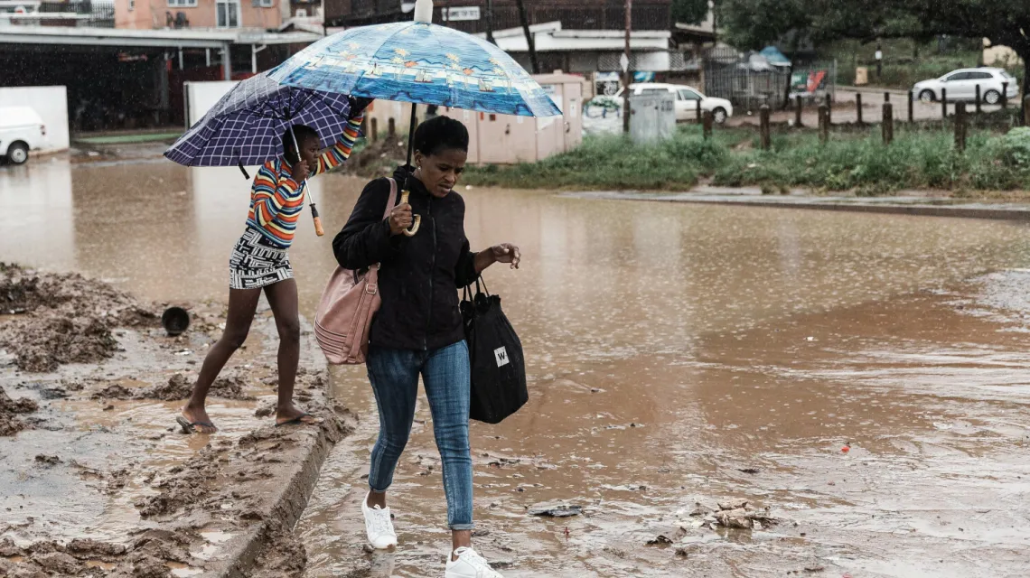 Powódź we wschodniej Afryce, Durban, 18 kwietnia 2022 r. Fot. RAJESH JANTILAL/AFP/East News / 