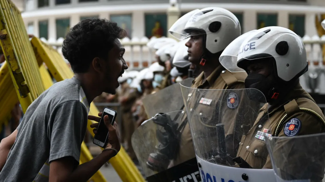 Antyrządowe protesty na Sri Lance, 22 lipca 2022 r. FOT. ARUN SANKAR/AFP/East News / 