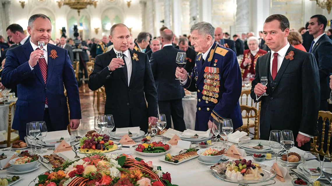 Prezydent Mołdawii Igor Dodon oraz Władimir Putin i Dmitrij Miedwiediew, Kiszyniów, maj 2017 r. / ALEKSEY NIKOLSKYI / SPUTNIK / EAST NEWS