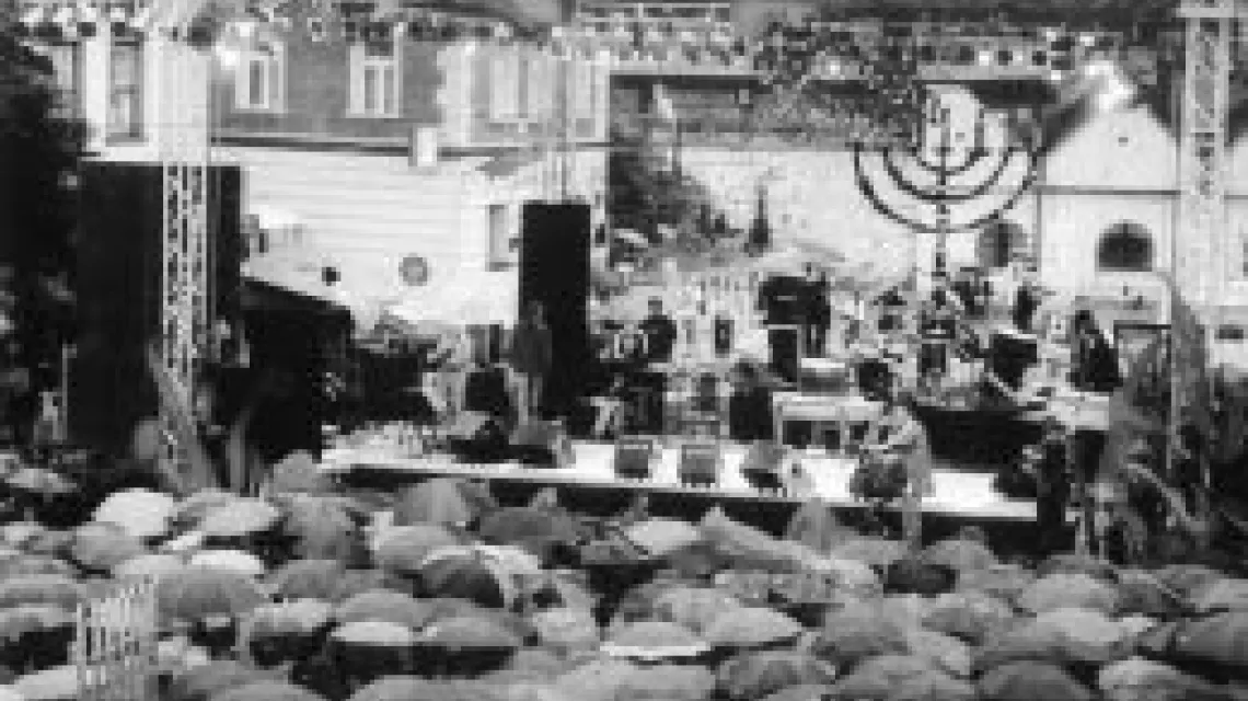 Kazimierz, ul. Szeroka - koncert finałowy Festiwalu Kultury Żydowskiej w 2000 r. / 