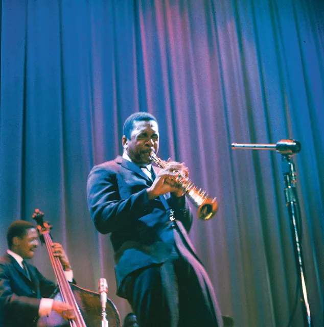 John Coltrane, ok. 1960 r. / GAI TERRELL / REDFERNS / GETTY IMAGES