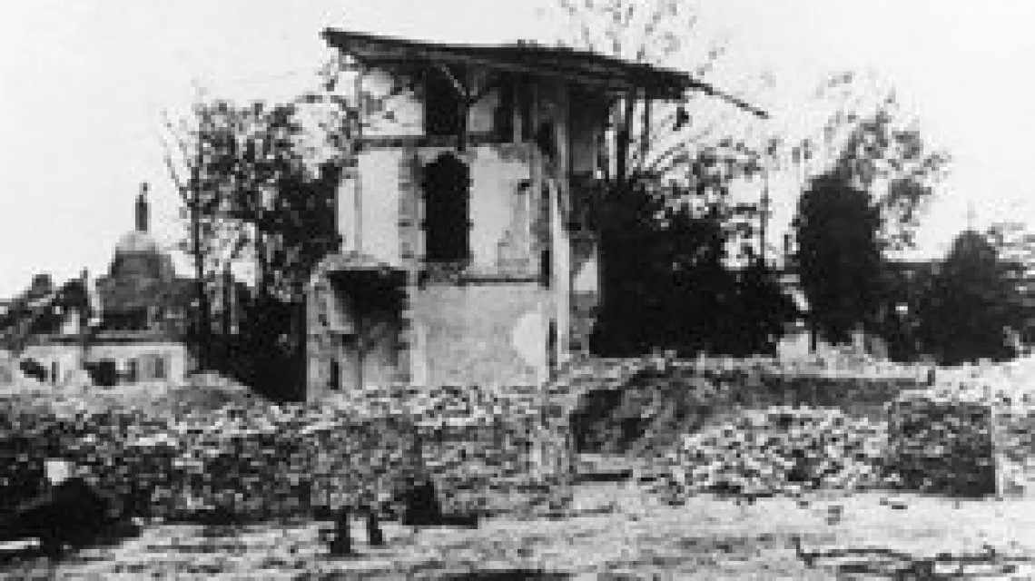 Ruiny zabudowań szpitalnych w Wieluniu, 1939 r. Fot. M. Grabczak / 