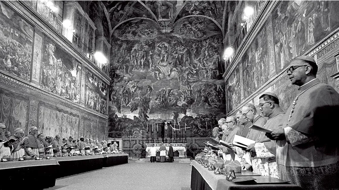 Kardynałowie  w Kaplicy Sykstyńskiej, październik 1978 r. / FORUM / 