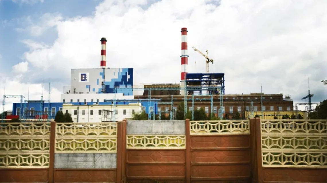 Elektrownia Jaworzno III, we wrześniu 2011 r. Komisja Europejska nie zgadza się, by wesprzeć tu budowę nowego bloku energetycznego o mocy 800 MW. / Fot. Grażyna Makara