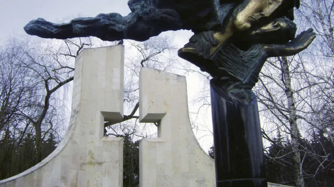 Pomnik ofiar Wojny Naddniestrzańskiej, Kiszyniów, 2007 r. / fot. Kamil Całus