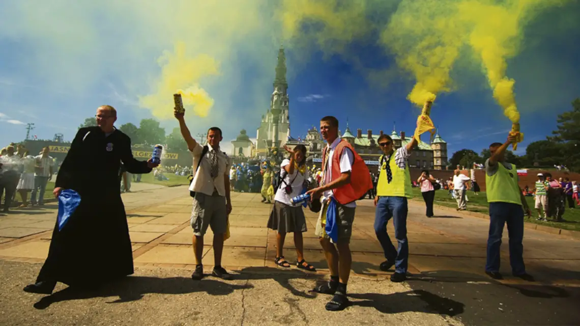 17. Piesza Pielgrzymka Salezjańskiej Grupy Ewangelizacyjnej na jasnogórskich błoniach, sierpień 2008 r. / Fot. Jacenty Dedek / Reporter