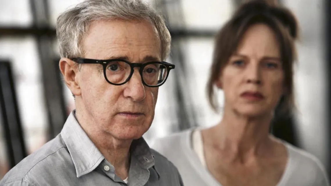 Po paroletniej przerwie Woody Allen nie tylko reżyseruje, ale też sam pojawia się na ekranie. / Fot. Materiały dystrybutora