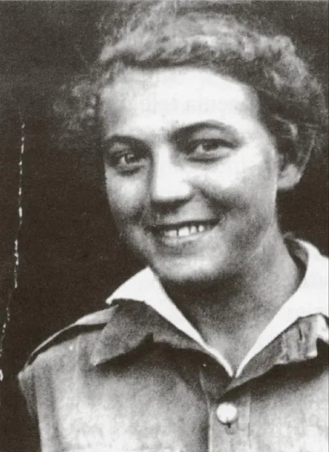 Elżbieta Zahorska; zdjęcie wykonano zapewne podczas szkolenia wojskowego w Zegrzu, ok. 1935 r. / Fot. ze zbiorów autora