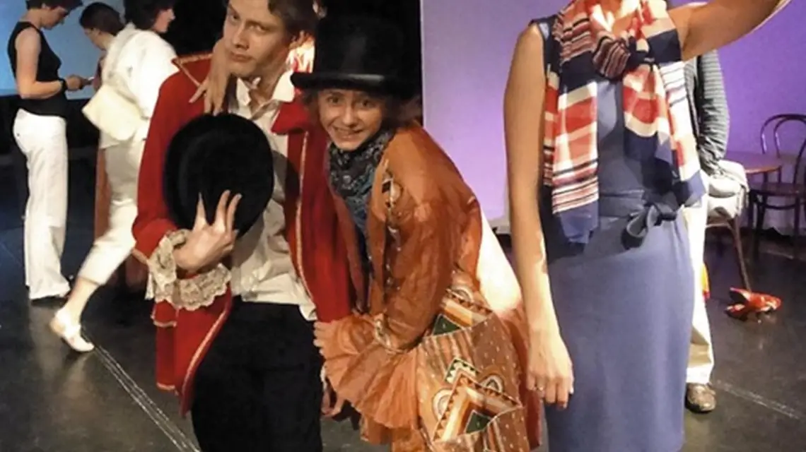 Spektakl „PoBOYowisko w Krakowie”. Teatr Nieco Mniejszych Form z gimnazjum im. Aleksandrowicza w Krakowie pod kierunkiem polonistki Agnieszki Rzepki-Basty, 2012 r. / Fot. Archiwum Teatru