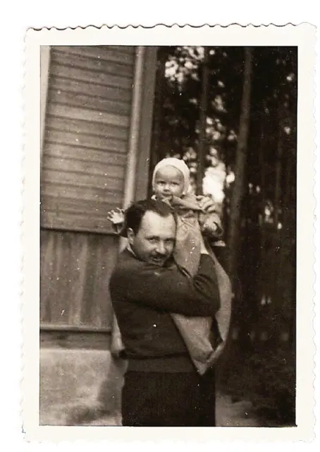 Krzysztof Bukowski z ojcem Edmundem, 1948 r. / Fot. Archiwum rodzinne
