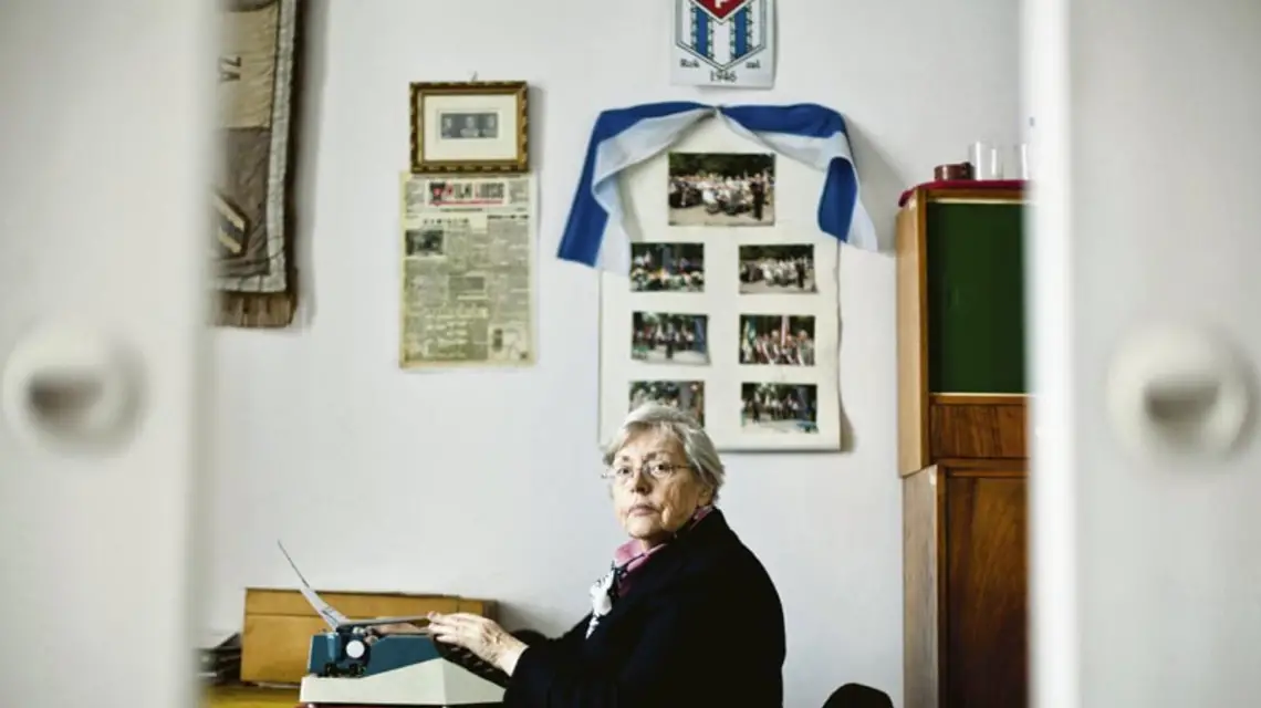 Maria Szewczyk w siedzibie oddziału Polskiego Związku Byłych Więźniów Politycznych Hitlerowskich Więzień i Obozów Koncentracyjnych. Kraków, 19 stycznia 2013 r. / Fot. Kamila Buturla / LABUTURLA
