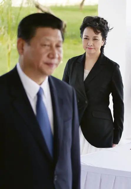 Chiński prezydent Xi Jinping i pierwsza dama Peng Liyuan podczas podróży po Afryce, 25 marca 2013 r. / Fot. Thomas Mukoya / REUTERS / FORUM