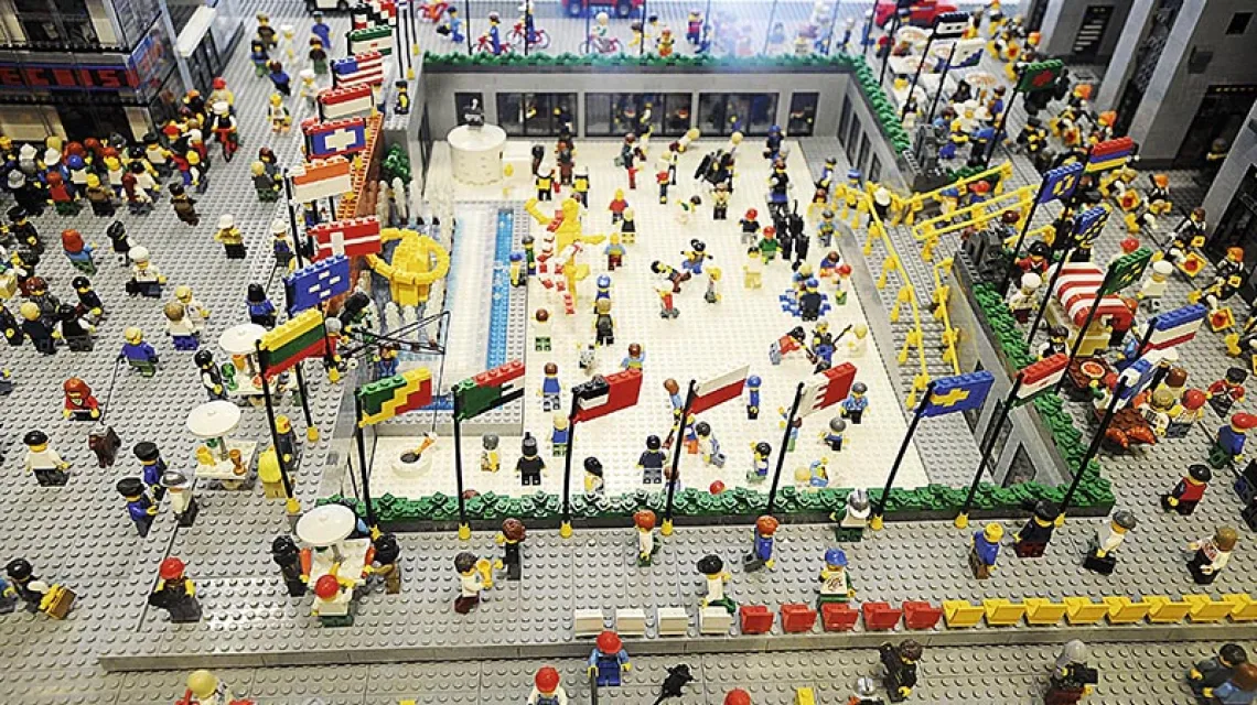 Otwarcie sklepu Lego w Rockefeller Center, Nowy Jork, czerwiec 2010 r. / Fot. Dennis Van Tine / CORBIS 