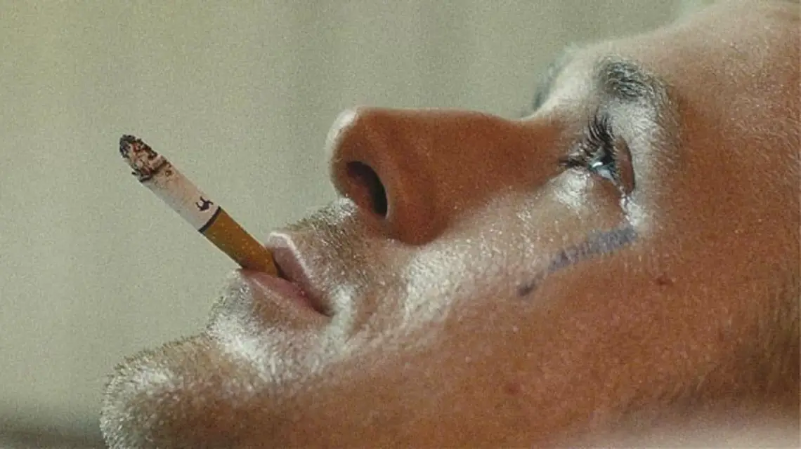  „Cianfrance gra na wysokim C: gatunkowe schematy podbija archetypami, współczesną fabułę każe czytać jak mitologię, rekwizyty przerabia na fetysze”. / Fot. MONOLITH FILMS