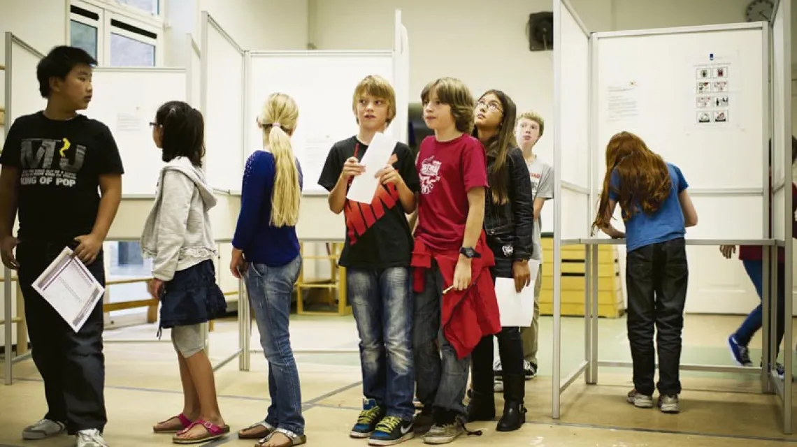 „Dziecięce wybory" w jednej z holenderskich szkół, Utrecht, wrzesień 2012 r. / Fot. Jasper Juinen / GETTY IMAGES / FPM