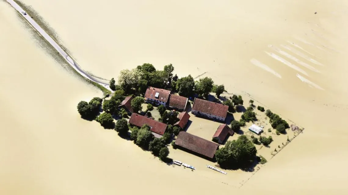 Wylał Dunaj: okolice miejscowości Deggendorf we wschodniej Bawarii, 5 czerwca 2013 r. / Fot. Wolfgang Rattay / REUTERS / FORUM