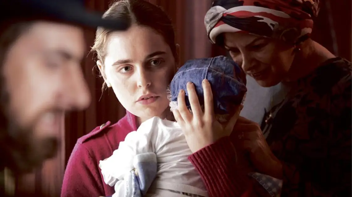 Film Ramy Burshtein przemawia do świeckiej, nieżydowskiej publiczności z mocą uniwersalnego melodramatu / Fot. MAÑANA