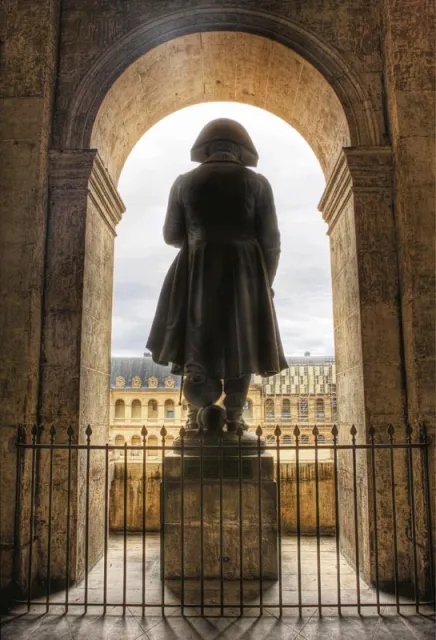 Pomnik Napoleona w paryskim panteonie bohaterów narodowych Francji. / Fot. Ken Kaminesky / CORBIS