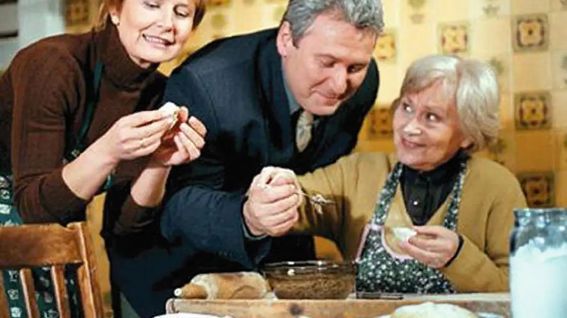 „KLAN” (TVP1): trzy pokolenia bohaterów, 16 lat, ponad 2500 odcinków. Wstrząsające historie przeziębień, kolacji wigilijnych i domowych remontów. / 