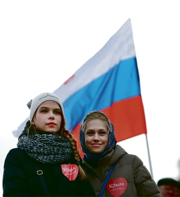 Wiec poparcia dla Putina, który właśnie ogłosił aneksję Krymu; Moskwa, 18 marca 2014 r. / Fot. Nikita Shvetsov / ANADOLU AGENCY / GETTY IMAGES