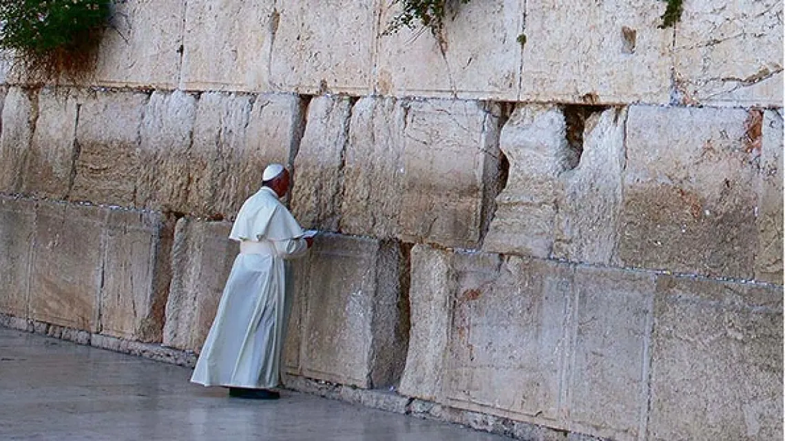 Pod Ścianą Płaczu, Jerozolima, 26 maja 2014 r. / Fot. Menahem Kahana / AFP/ EAST NEWS