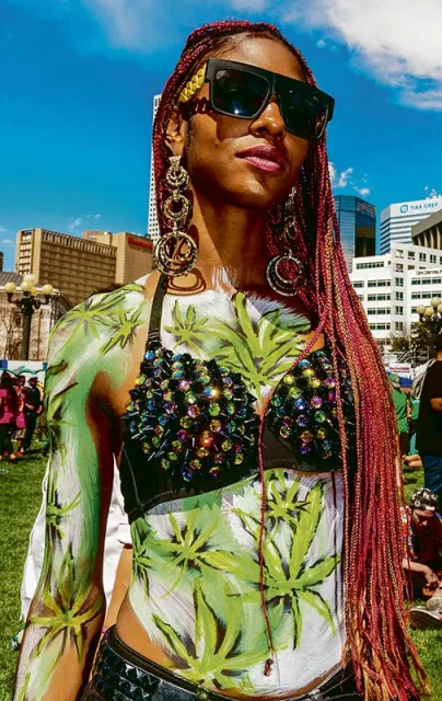 Uczestniczka festiwalu Cannabis Culture Music Festival; Denver w stanie Kolorado, kwiecień 2014 r. / Fot. Blaine Harrington III / CORBIS