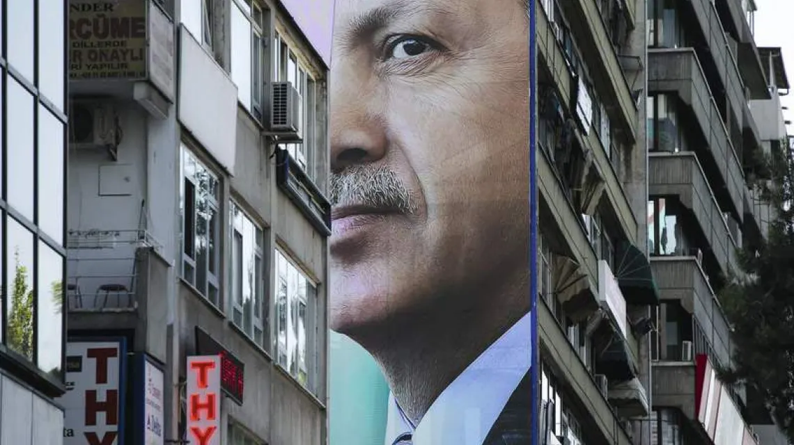 Plakat wyborczy Recepa Erdoğana. Ankara, 8 sierpnia 2014 r. / Fot. Cui Xinyu / XINHUA PRESS / CORBIS
