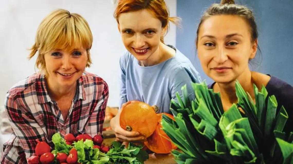 Aneta Młodzik, Aneta Rostkowska i Paulina Firak z Kooperatywy. Kraków, październik 2014 r. / Fot. Kamila Zarembska dla „TP”