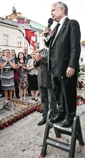 „Miesięcznica” katastrofy smoleńskiej, Warszawa, 10 lipca 2012 r. / Fot. Justyna Rojek / EAST NEWS