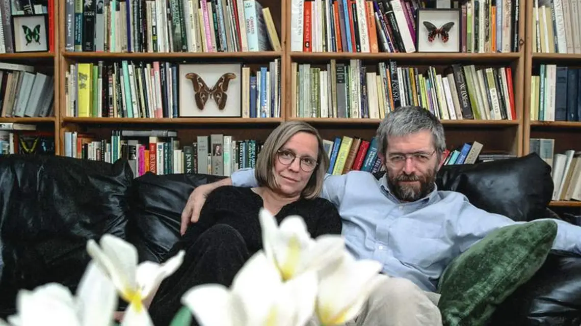 Anna i Stanisław Barańczakowie w Newtonville pod Bostonem, 2002 r . / Fot. Czesław Czapliński / FOTONOVA