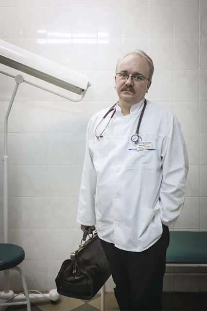 Wojciech Klimaszewski, lekarz rodzinny, prowadzi przychodnię w Janikowie, 8 stycznia 2015 r. / Fot. Kamila Zarembska dla „TP”