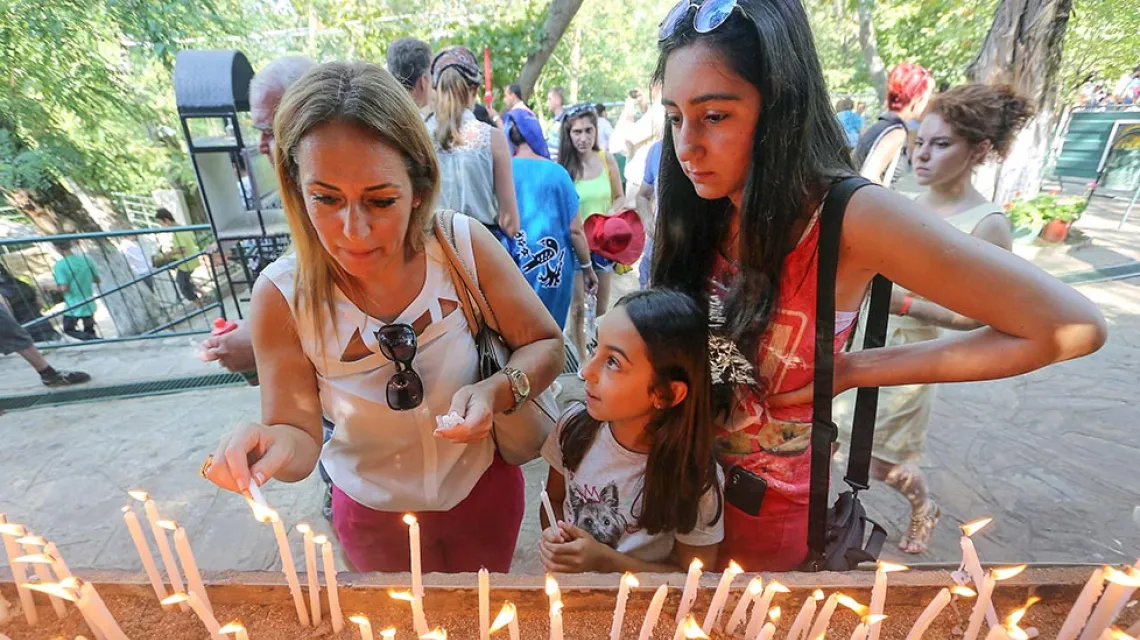 Tureccy chrześcijanie podczas święta Wniebowzięcia Najświętszej Marii Panny, Izmir, 15 sierpnia 2014 r. / Fot. Cem Oksuz / ANADOLU AGENCY / AFP / EAST NEWS
