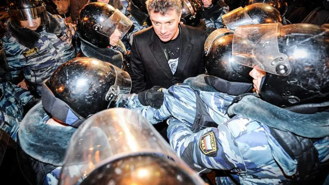 Zatrzymywany przez rosyjską policję, 2011 r. / Fot. Kirill Kudryavtsev / AFP / EAST NEWS