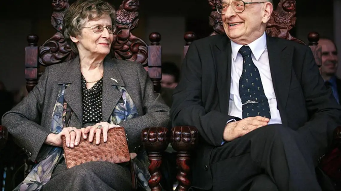 Zofia i Władysław Bartoszewscy podczas uroczystości nadania Profesorowi tytułu Honorowego Obywatela Sopotu, 11 kwietnia 2007 r. / Fot. MSF / REPORTER