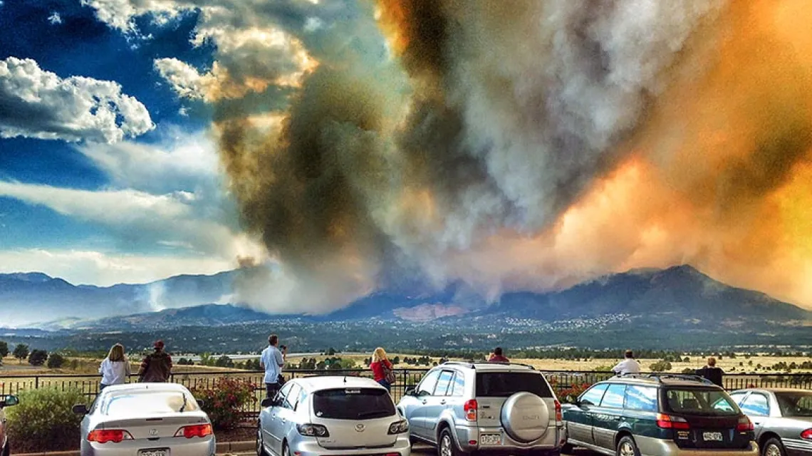 Pożar w kanionie Waldo niedaleko Colorado Springs (USA). W czerwcu 2012 r. Ewakuowano stamtąd kilkadziesiąt tysięcy osób. / Fot. Gallo Images / REX FEATURES / EAST NEWS