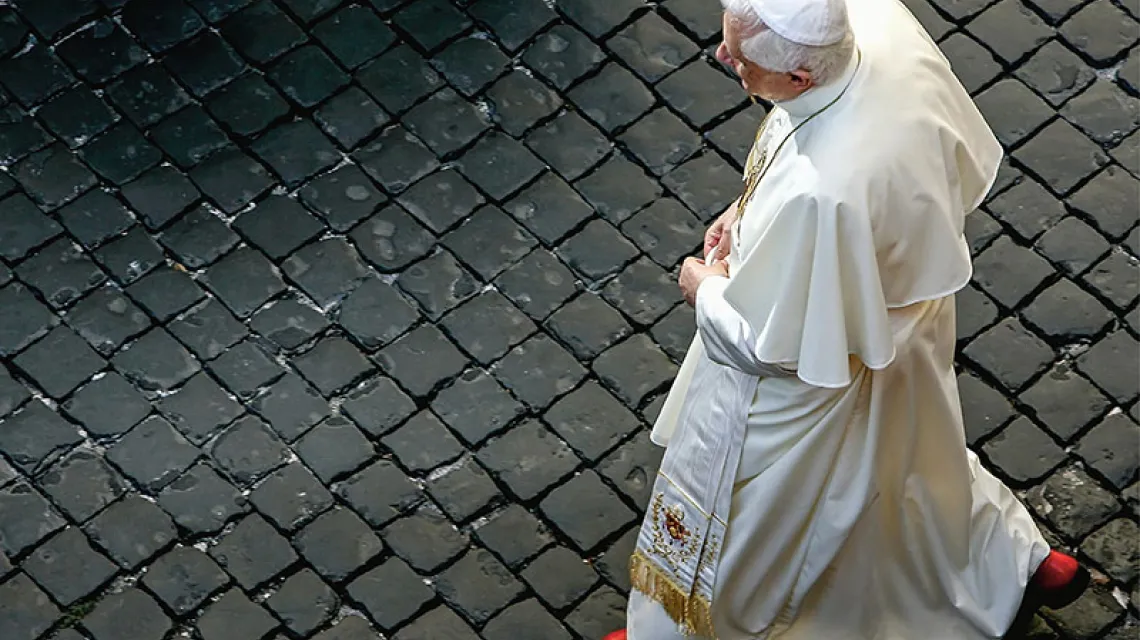 Papież Benedykt XVI, 2005 r. / Fot. Tony Gentile / REUTERS / FORUM