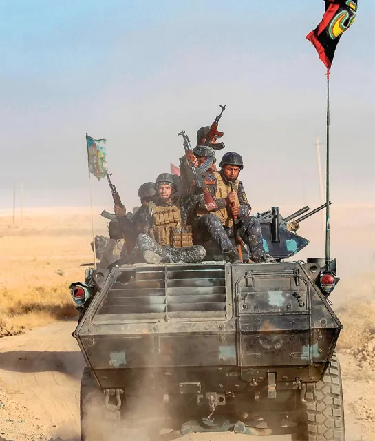 Wojska irackie pod Mosulem, październik 2016 r. / Fot. Ahmad Al-Rubaye / AFP PHOTO / EAST NEWS