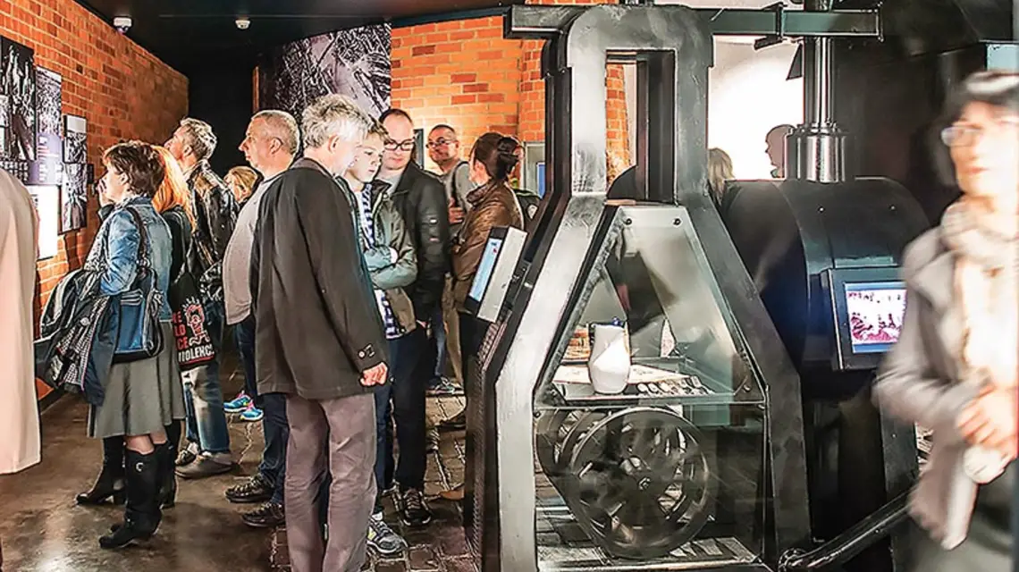Maszyna parowa – ikona okresu industrializacji i... masowych migracji. / Fot. Bogna Kociumbas / MUZEUM EMIGRACJI