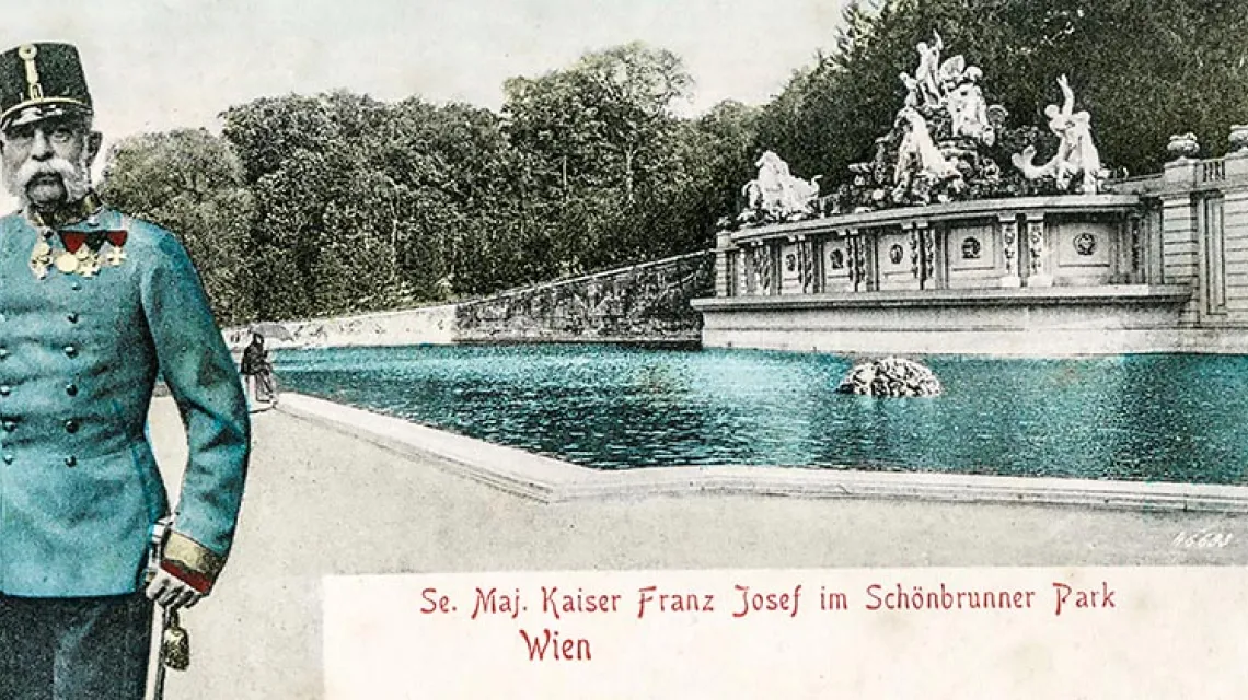 Franciszek Józef w parku otaczającym cesarską rezydencję Schönbrunn w Wiedniu, 1909 r.  / Fot. Contributor / GETTY IMAGES