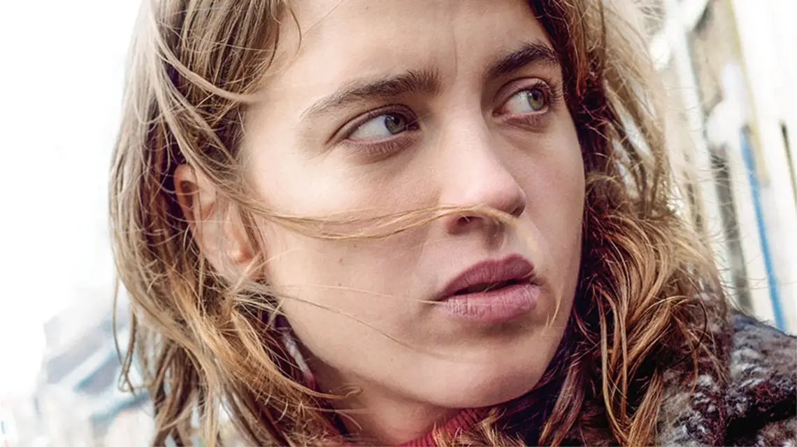Adèle Haenel w filmie „Nieznajoma dziewczyna” / Fot. Christine Plenus / AURORA FILMS