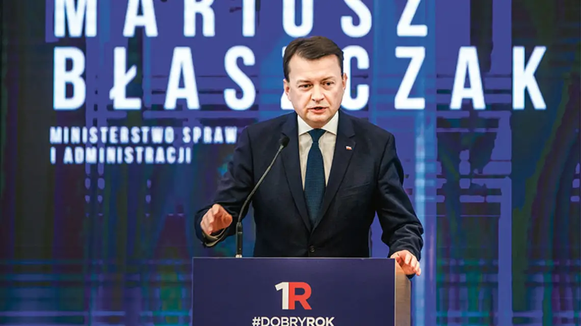 Mariusz Błaszczak podczas konferencji #DobryRok podsumowującej pierwszy rok rządów PiS, Warszawa, 15 listopada 2016 r. / Fot. Krystian Maj / FORUM