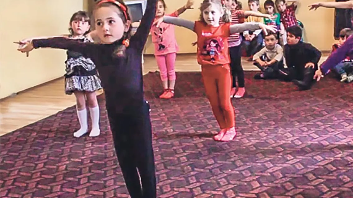 Kadr z filmu „Alternatywne przedszkola w Gruzji” / Fot. FED