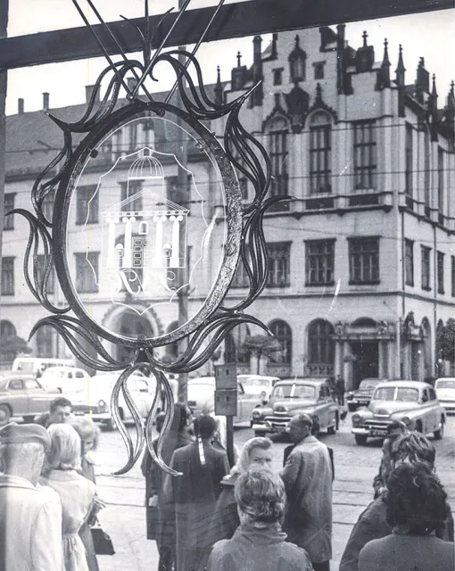 Otwarcie księgarni Ossolineum na wrocławskim Rynku, październik 1964 r. / Fot. Archiwum ZNiO