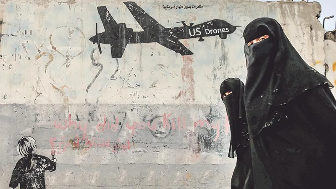 Mural w Sanie, stolicy Jemenu, przedstawiający amerykańskie drony, 7 lutego 2017 r. / Fot. Khaled Abdullah / REUTERS / FORUM