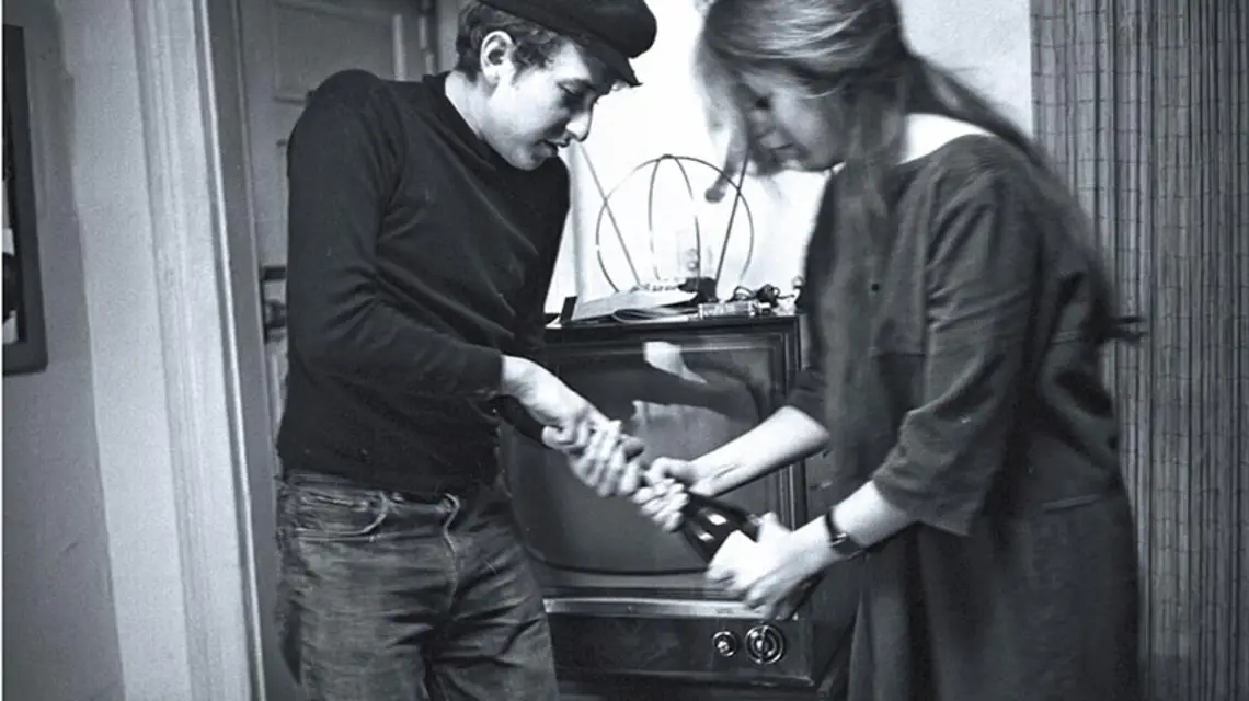 Bob Dylan i Suze Rotolo, Greenwich Village, Nowy Jork, styczeń 1962 r. / Fot. Ted Russell / EAST NEWS
